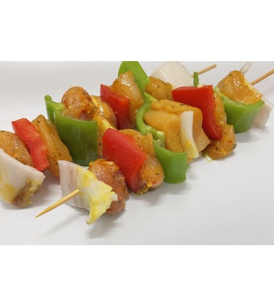 BROCHETA DE POLLO AL CURRY